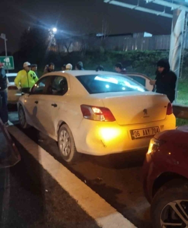 TEM’i kilitleyen 8 araçlı zincirleme kaza