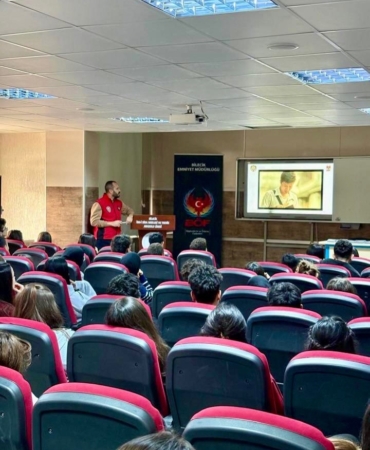 Bilecik’te "Gençlik Ve Güvenli Gelecek Projesi" kapsamında öğrencilere bilgilendirme