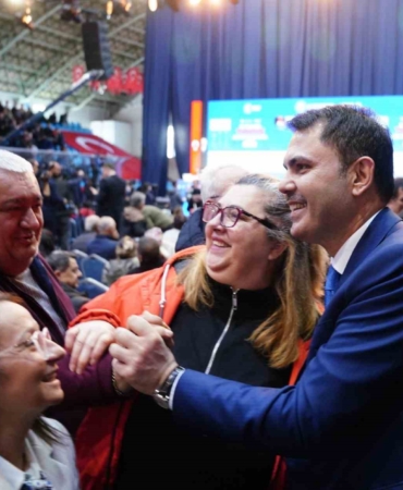 Bakan Kurum: "Türkiye zorluklar karşısında dimdik ayakta"