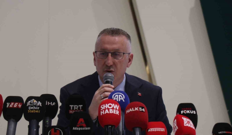 Adapazarı Belediye Başkanı Işıksu: "Ömrüm boyunca birçok kumpasla karşılaştım ama bu derece alçakça, planlı bir saldırıyla ilk kez karşılaşıyorum"