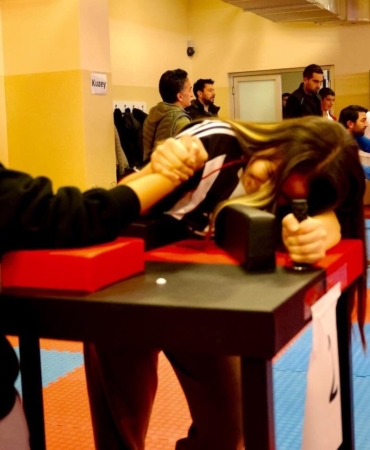 Bilecik’te Bilek Güreşi Yıldızlar İl Birinciliği tamamlandı