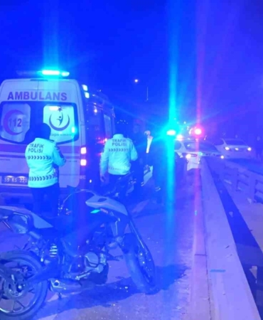 Tekirdağ’da iki motosiklet çarpıştı: 3 yaralı