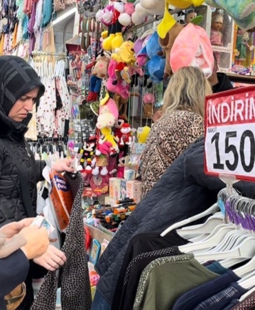 Bursa’da bayram hareketliliği çarşılara yansıdı