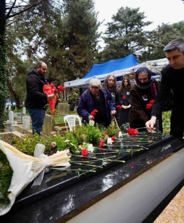 Merhum Hüseyin Güler vefatının ikinci yılında Kartal’da mezarı başında anıldı
