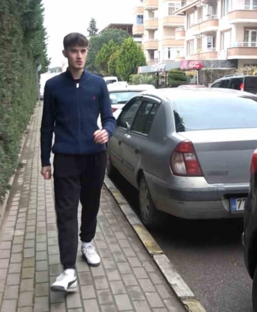 Yalova’da 18 yaşındaki genç ormanlık alana kaçırılıp gasp edildi