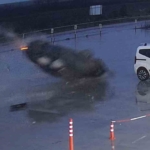 Otomobilin 60 metre boyunca defalarca takla attığı kaza kamerada