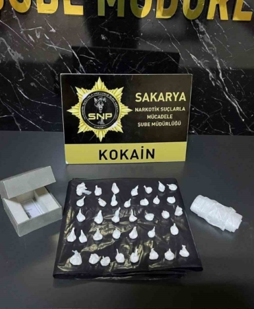 Mücevher kutusundan 38 parça kokain çıktı: 1 tutuklama