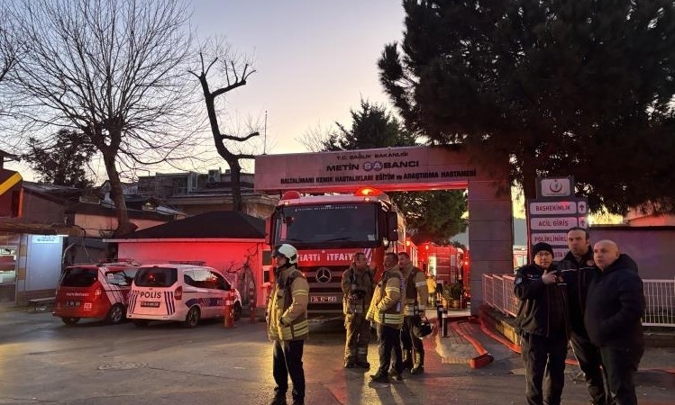 Metin Sabancı Baltalimanı Kemik Hastalıkları Eğitim ve Araştırma Hastanesi’nde yangın: 11 hasta tahliye edildi