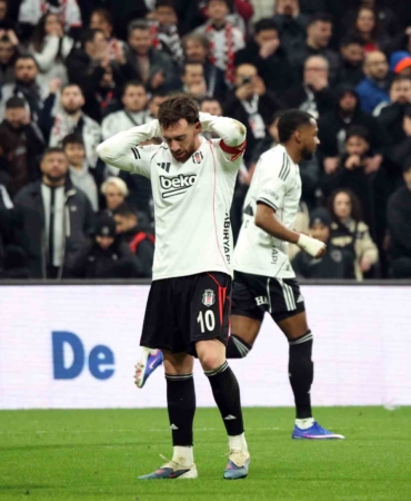 Beşiktaş’ın evindeki yenilgisizlik serisi bitti