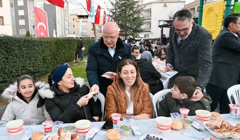 Kestel Belediyesi’nden sokak iftarı