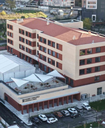 Bağcılar’da eğitime büyük yatırım: Aynı anda 7 yeni okulun inşaatı devam ediyor