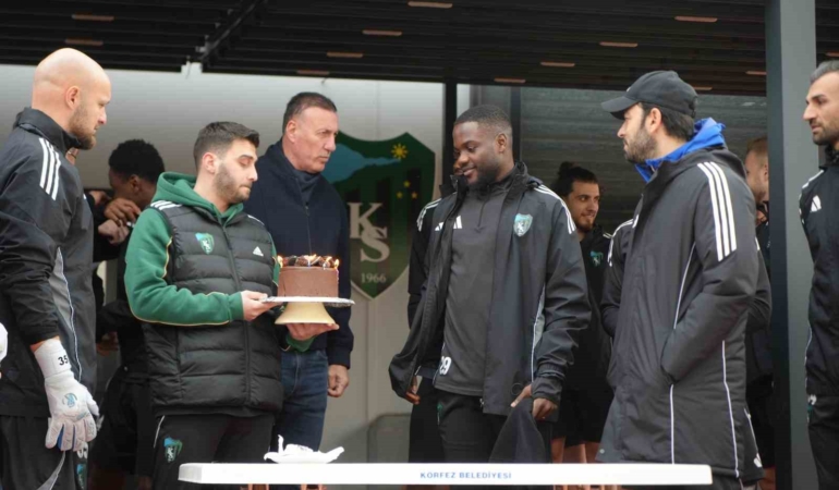 Cafumana Show’a doğum günü sürprizi