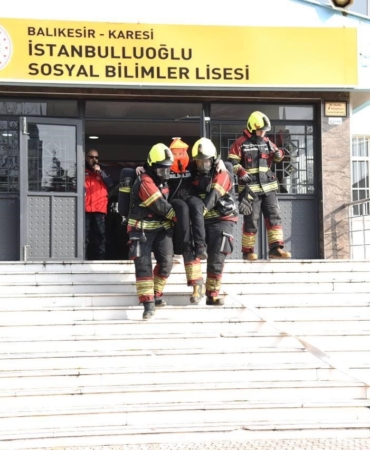 Karesi’de 413 öğrencili dev deprem tatbikatı