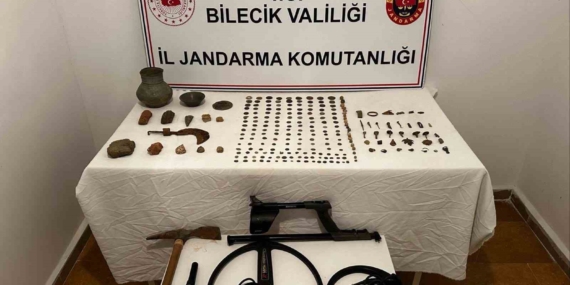 Bilecik’te tarihi eser kaçakçılığı operasyonu: 349 parça tarihi eser bulundu