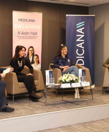 "Başarının Kadın Hali" söyleşisi ile spor ve sanat dünyası bir araya geldi