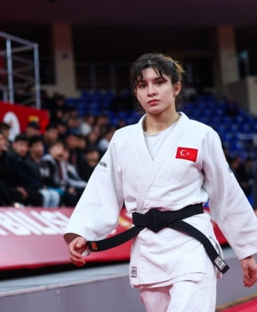Milli judocu Tuğçe Beder, Tiflis Grand Slam’de altın madalya kazandı
