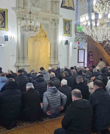 Bandırma’da 72 yıllık gelenek cami içinde sürdürüldü