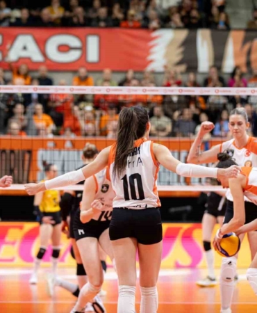 Eczacıbaşı Dynavit, play-off serisi ilk maçını kaybetti