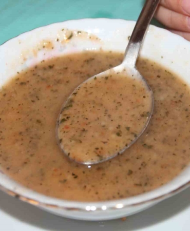 Bilecik’te Ramazan ayının vazgeçilmesi ısırgan otlu tarhana çorbası