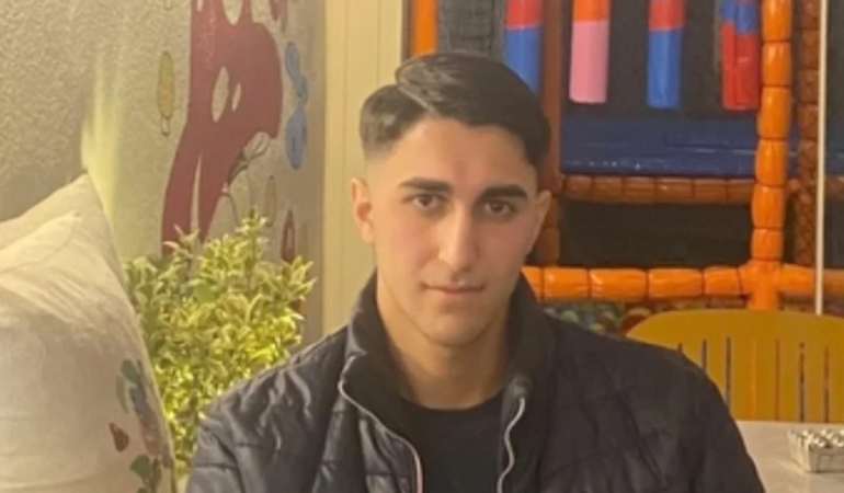 Göğsünden bıçaklanan 17 yaşındaki çocuk hayatını kaybetti