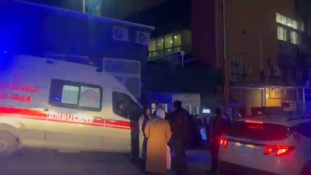 Avcılar’da çamaşır suyu üretim tesisinde 8 kişi zehirlendi