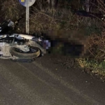Kontrolden çıkan motosiklet devrildi: 1 ölü