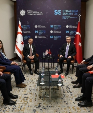 İletişim Başkanı Duran, KKTC Dışişleri Bakanı Ertuğruloğlu ile görüştü