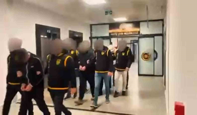 Yalova’da telefon dolandırıcısı 5 şüpheli tutuklandı