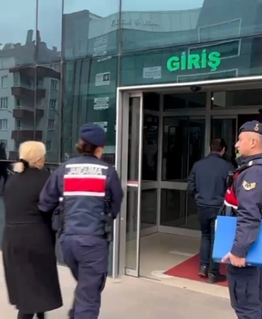 Sosyal medya dolandırıcıları yakalandı