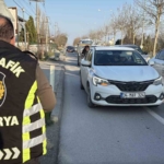 Emniyet şeridinde gidenler drona yakalandı: 10 dakikada 15 araca 300 bin lira ceza