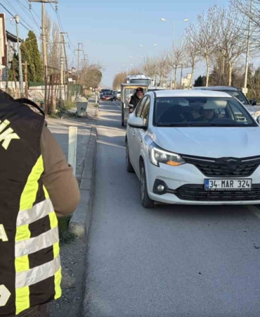 Emniyet şeridinde gidenler drona yakalandı: 10 dakikada 15 araca 300 bin lira ceza