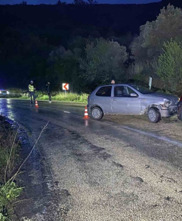 Bursa’da iki otomobil çarpıştı: 1 kişi yaralandı, 11 aylık bebek faciadan döndü
