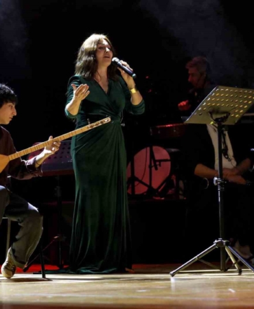 Serenad Bağcan ile ’Caz Pazarı’