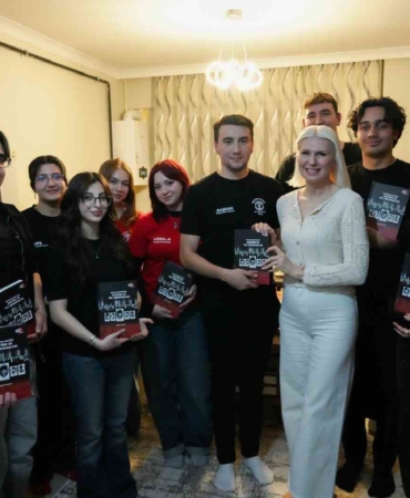 Başkan Subaşı, öğrencilerin iftar sofralarına konuk oldu