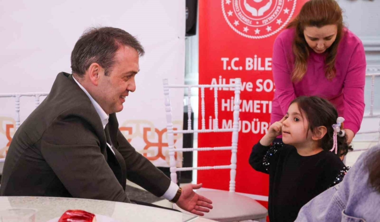 Vali Sözer, çocuk evlerinde kalan çocuklar ile iftar programında buluştu