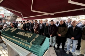 Fatih’te kocası tarafından öldürülen Semiha Deniz son yolculuğuna uğurlandı