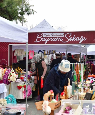 Kadın girişimciler ’Bayram Sokağı’ kapılarını açtı