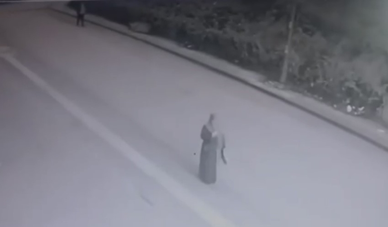 Bursa’da kapkaç anı kamerada 18 suç kaydı bulunan zanlı tutuklandı