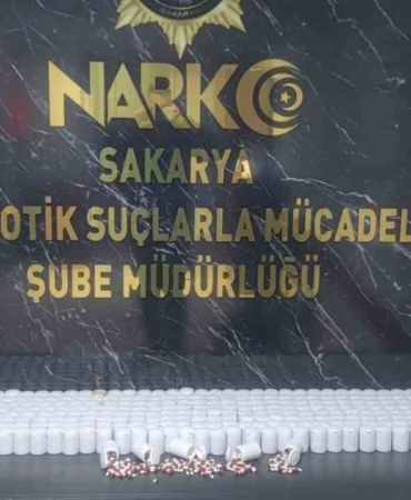 Polis uyuşturucuya geçit vermiyor: 2 tutuklama