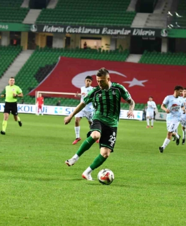Trendyol 1. Lig: Sakaryaspor: 4 - Adana Demirspor: 0
