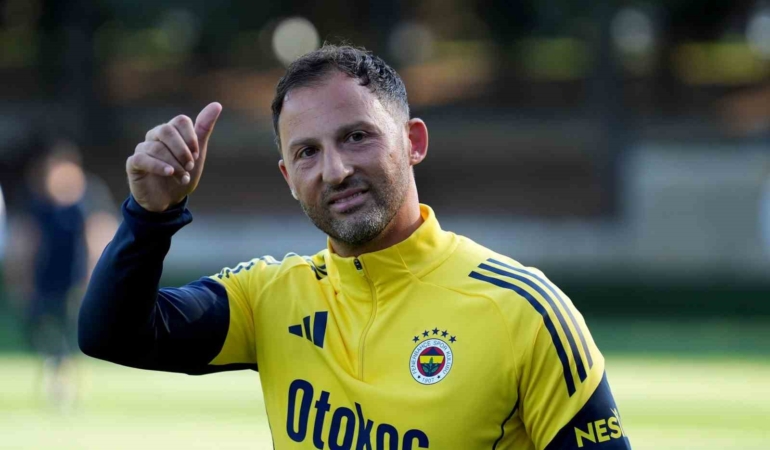 Fenerbahçe, Tedesco ile devam kararı aldı