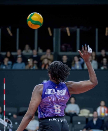 Eczacıbaşı Dynavit, Rzeszow’u mağlup etti