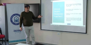 Genç çiftlere ’aile’ eğitimi