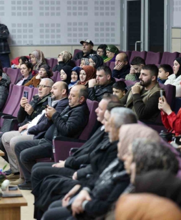 Dursun Ali Erzincanlı, Kartepe’de gönülleri fethetti