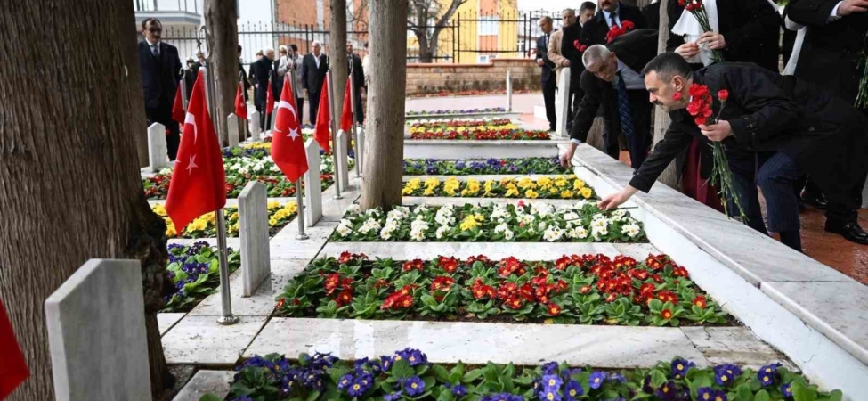 Kocaeli’de bayramda şehitliklerde dualar edildi