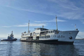 Tuzla’daki Mehmet Akif Ersoy vapuru yeniden İstanbul’a hizmet edecek