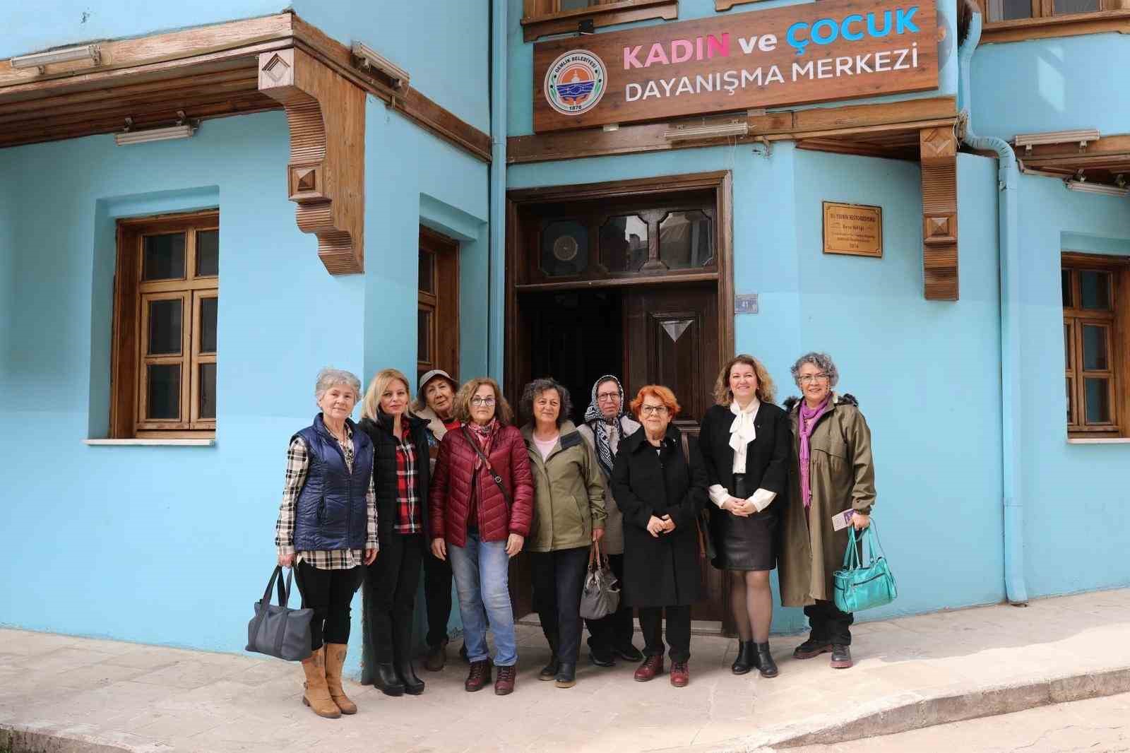 Gemlik Belediyesi’nden 8 Mart’a özel kadın hakları