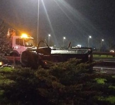 Kuzey Marmara Otoyolu Hüseyinli Kavşağı’nda trafik kazası: 1 ölü, 1 yaralı