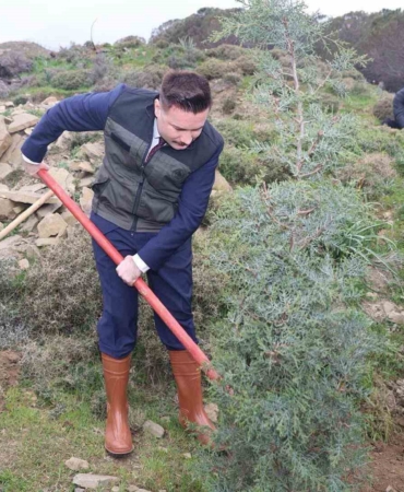 Gökçeada’da fidanlar toprakla buluştu