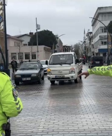 Gönen’de trafik denetimleri sürdürülüyor
